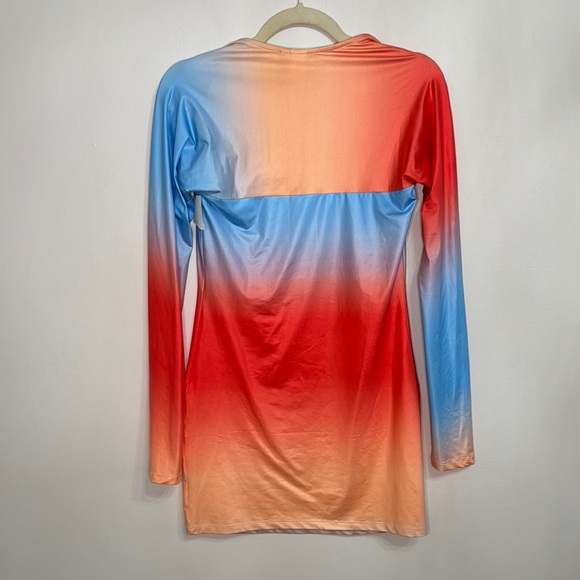 SomethingNew Emily Long Sleeve Gradient Dress NWT - Picture 4 of 5